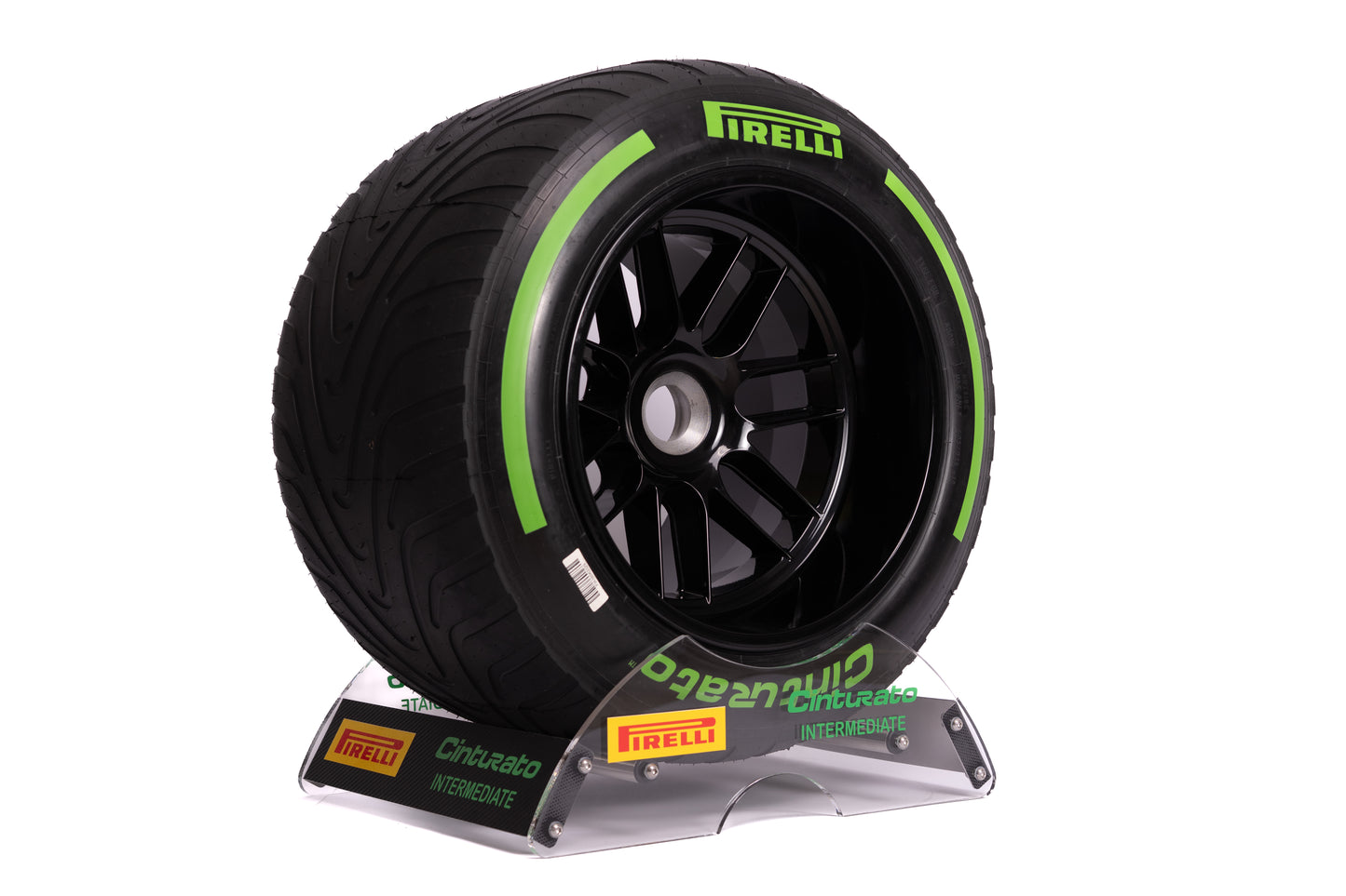 Official PIRELLI Formula 1 wheel 1:1 18''