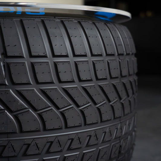 Official Pirelli F1 Wheel Coffee Table 18" real tire